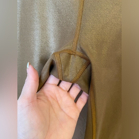 Lululemon legging - Picture 4 of 9